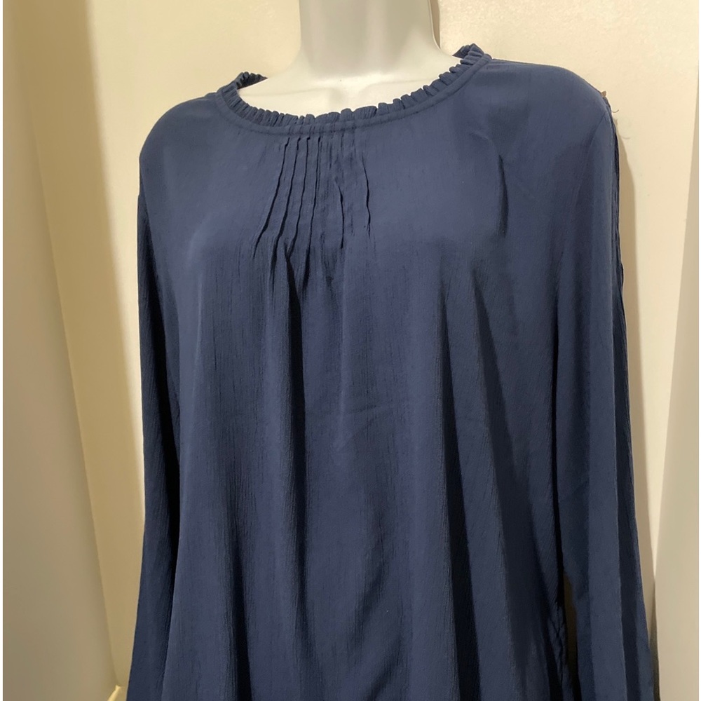 Time and Tru women's tops size XXL BLUE long sleeves floral